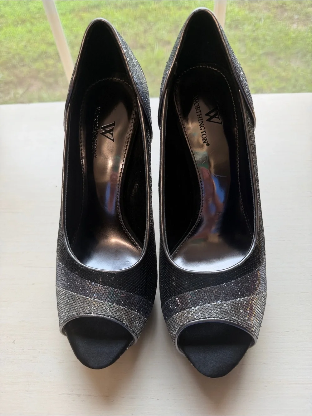 Worthington Black Gray Sparkly Peep Toe Platform Pumps Size 6